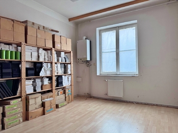 Prodej obchodních prostor 208 m², Hluboká nad Vltavou