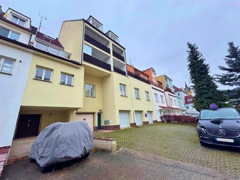 Prodej obchodních prostor 208 m², Hluboká nad Vltavou