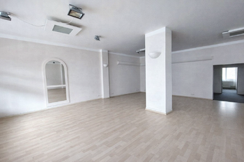 vizualizace vyklizený prostor - Prodej obchodních prostor 219 m², Hluboká nad Vltavou
