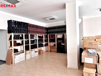 současný stav - Prodej obchodních prostor 219 m², Hluboká nad Vltavou