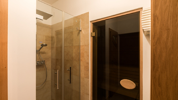 Wellness - Prodej domu 328 m², Praha 9 - Horní Počernice