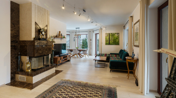 Obytná místnost - Prodej domu 328 m², Praha 9 - Horní Počernice