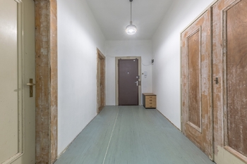 předsíň - Prodej bytu 3+1 v osobním vlastnictví 107 m², Praha 4 - Nusle