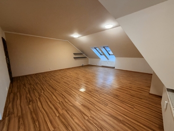 Prodej bytu 2+kk v osobním vlastnictví 76 m², Mariánské Lázně