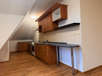 Prodej bytu 2+kk v osobním vlastnictví 76 m², Mariánské Lázně