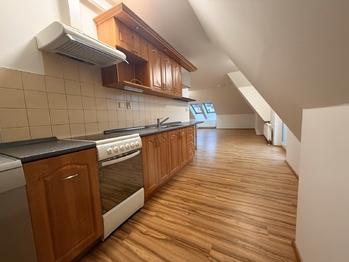 Prodej bytu 2+kk v osobním vlastnictví 76 m², Mariánské Lázně