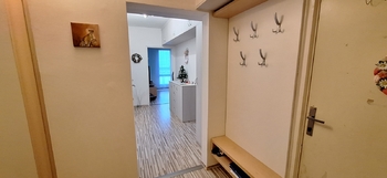 Předsíň se šatnou - Prodej bytu 3+1 v osobním vlastnictví 60 m², Brno