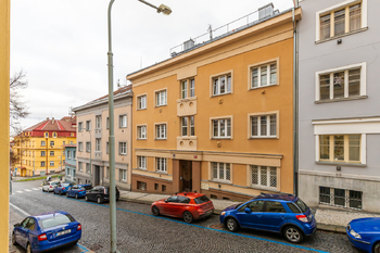 Pronájem bytu 2+kk v osobním vlastnictví 46 m², Praha 6 - Břevnov