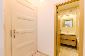 Pronájem bytu 2+kk v osobním vlastnictví 46 m², Praha 6 - Břevnov