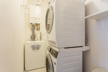 technická místnost s kotlem, pračkou a sušičkou - Pronájem bytu 3+kk v osobním vlastnictví 102 m², Brno