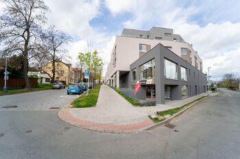 Pronájem garážového stání 31 m², Kolín