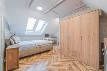 Prodej domu 280 m², Ondřejov