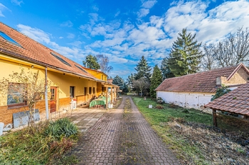 Prodej domu 280 m², Ondřejov