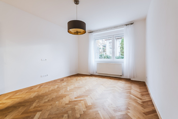 Pronájem bytu 2+1 v osobním vlastnictví 49 m², Praha 4 - Podolí