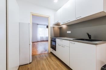 Pronájem bytu 2+1 v osobním vlastnictví 49 m², Praha 4 - Podolí