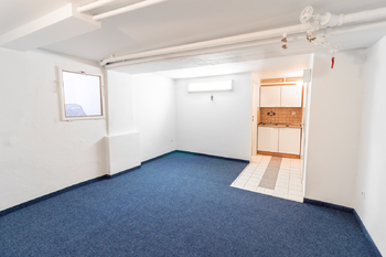 Ateliér - Pronájem obchodních prostor 22 m², Praha 2 - Nové Město 