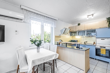 Prodej domu 300 m², Damnice