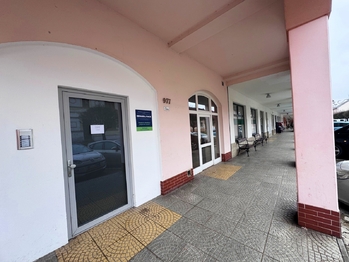 Prodej obchodních prostor 225 m², Hluboká nad Vltavou