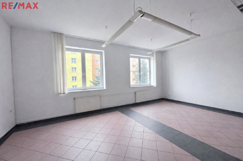 Prodej obchodních prostor 241 m², Hluboká nad Vltavou