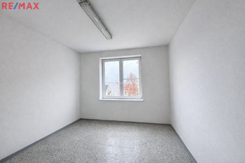 Vizualizace prázdný prostor - Prodej obchodních prostor 241 m², Hluboká nad Vltavou