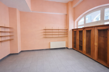 Prodej obchodních prostor 241 m², Hluboká nad Vltavou