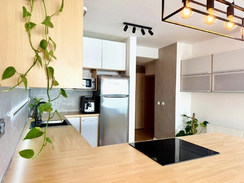 Prodej bytu 2+kk v osobním vlastnictví 2110 m², Praha 10 - Uhříněves