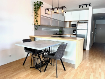 Prodej bytu 2+kk v osobním vlastnictví 2110 m², Praha 10 - Uhříněves