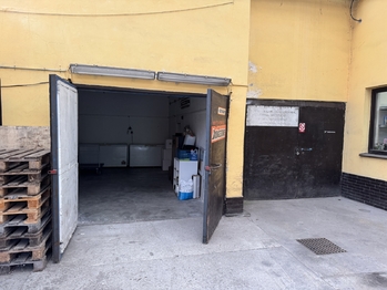 Prodej kancelářských prostor 600 m², Zlín