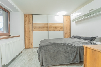 Prodej pozemku 3453 m², Ondřejov