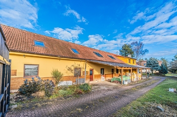 Prodej pozemku 3453 m², Ondřejov