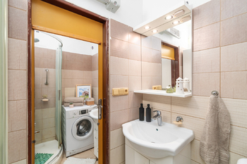 Koupelna - Prodej bytu 3+1 v osobním vlastnictví 70 m², Strakonice