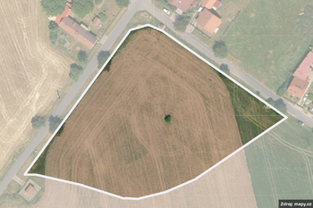 Prodej pozemku 9214 m², Všechlapy