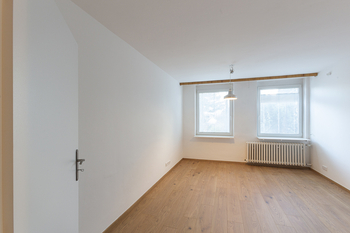 Pronájem bytu 6 a více v osobním vlastnictví 220 m², Praha 8 - Kobylisy