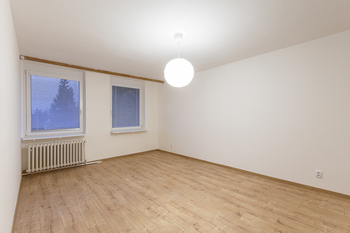 Pronájem bytu 6 a více v osobním vlastnictví 220 m², Praha 8 - Kobylisy