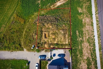 Prodej pozemku 697 m², Praha 9 - Horní Počernice