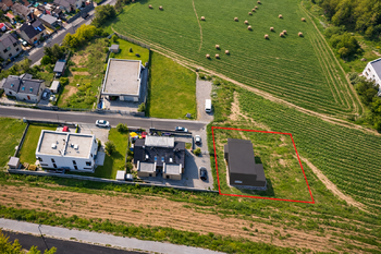 Prodej pozemku 697 m², Praha 9 - Horní Počernice