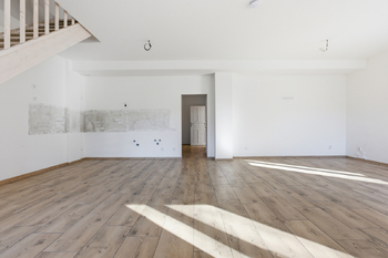 Prodej bytu atypický v osobním vlastnictví 156 m², Pozdeň