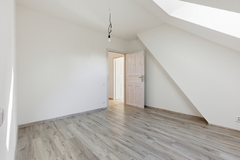 Prodej bytu atypický v osobním vlastnictví 156 m², Pozdeň