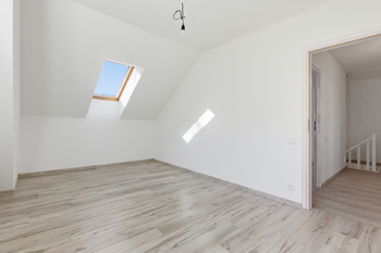 Prodej bytu atypický v osobním vlastnictví 156 m², Pozdeň