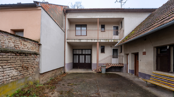 Prodej domu 180 m², Lipov