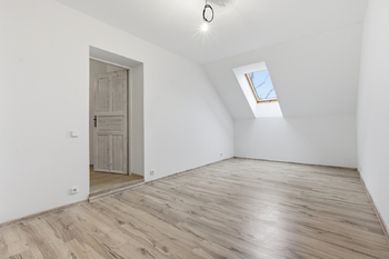 Prodej bytu atypický v osobním vlastnictví 208 m², Pozdeň