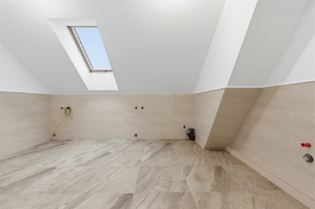 Prodej bytu atypický v osobním vlastnictví 157 m², Pozdeň