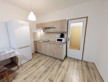 Pronájem bytu 1+kk v družstevním vlastnictví 28 m², Havířov