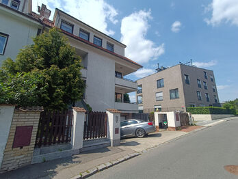 Pronájem bytu 2+1 v osobním vlastnictví 90 m², Praha 10 - Strašnice