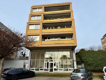 Prodej bytu 2+kk v osobním vlastnictví 52 m², Praha 8 - Troja