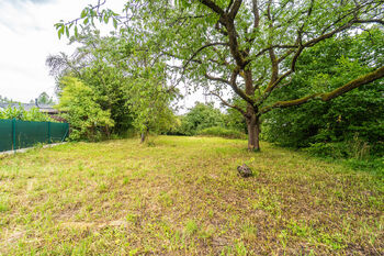Prodej pozemku 999 m², Kamenice