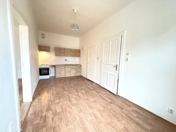 Pronájem bytu 2+kk v osobním vlastnictví 50 m², Praha 8 - Libeň