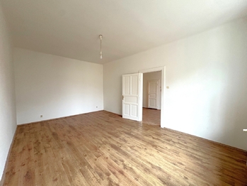 2. pokoj - Pronájem bytu 2+kk v osobním vlastnictví 50 m², Praha 8 - Libeň