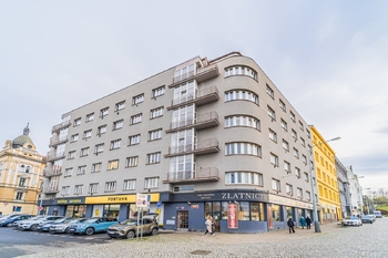 Prodej bytu 1+1 v osobním vlastnictví 43 m², Praha 8 - Libeň