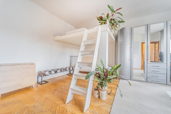 Prodej bytu 1+kk v osobním vlastnictví 43 m², Praha 8 - Libeň
